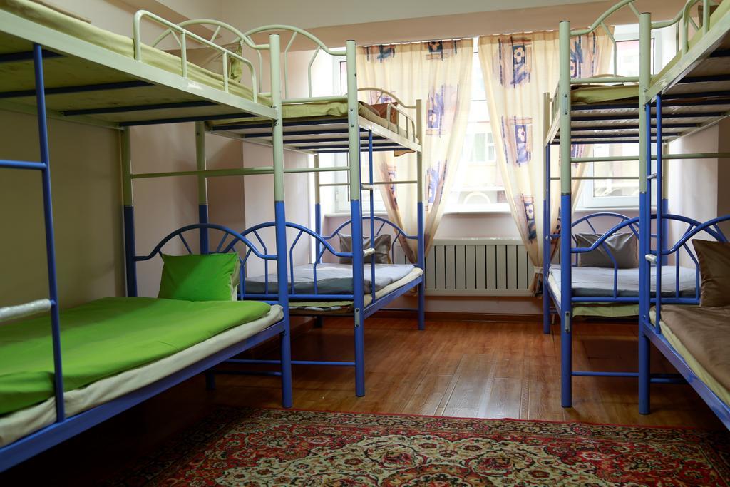 Mongol Nomads Guesthouse Улан-Батор Екстер'єр фото
